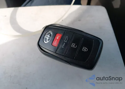 2023 Toyota Crown Xle z USA, uszkodzony, nr VIN JTDAAAAF7P3006316